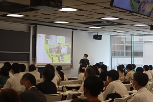 学部紹介の様子