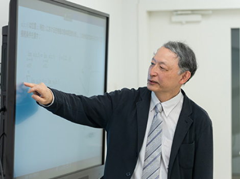 栄 特任教授