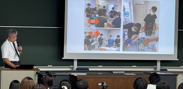 卒業生による特別講話